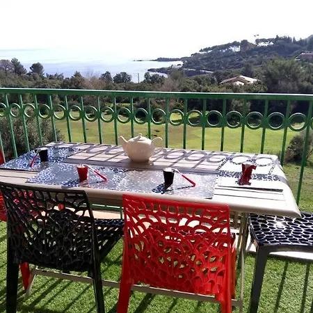 Le Village De Cap Esterel - Maeva - 2 Pieces 5 Personnes Climatise Avec Vue - Prestige - Super Mae-5574 Appartement *